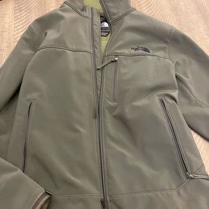 The North Face Men’s Zip Up Polyester Jacket Size Small